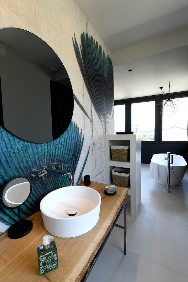 Les Loges En Provence "Villa 360" วิลเนิฟ-เลส์-อาวิญง ภายนอก รูปภาพ